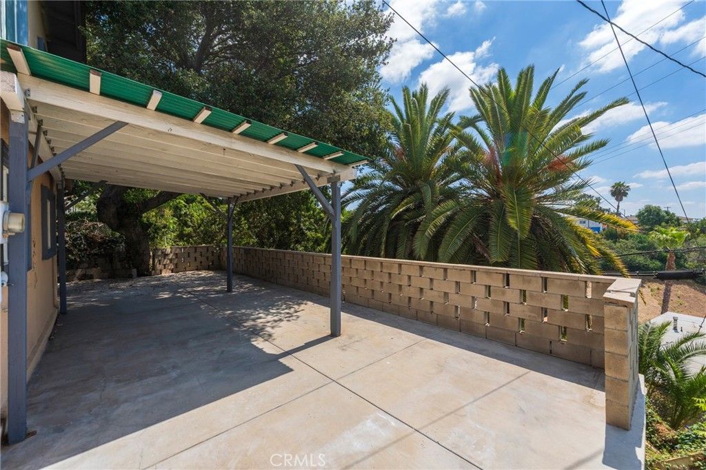 Image 15 of property listing at 4850 O Sullivan, Los Angeles, CA 90032
