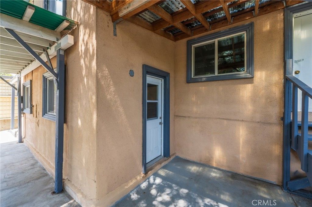 Image 16 of property listing at 4850 O Sullivan, Los Angeles, CA 90032