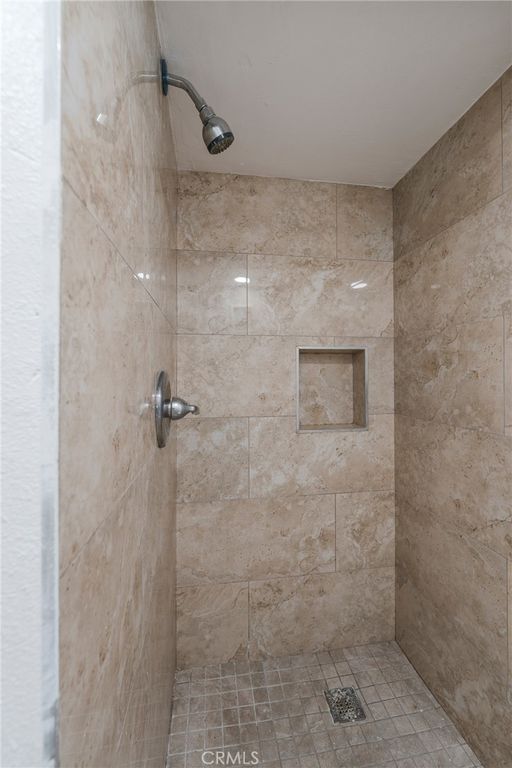 Image 19 of property listing at 4850 O Sullivan, Los Angeles, CA 90032