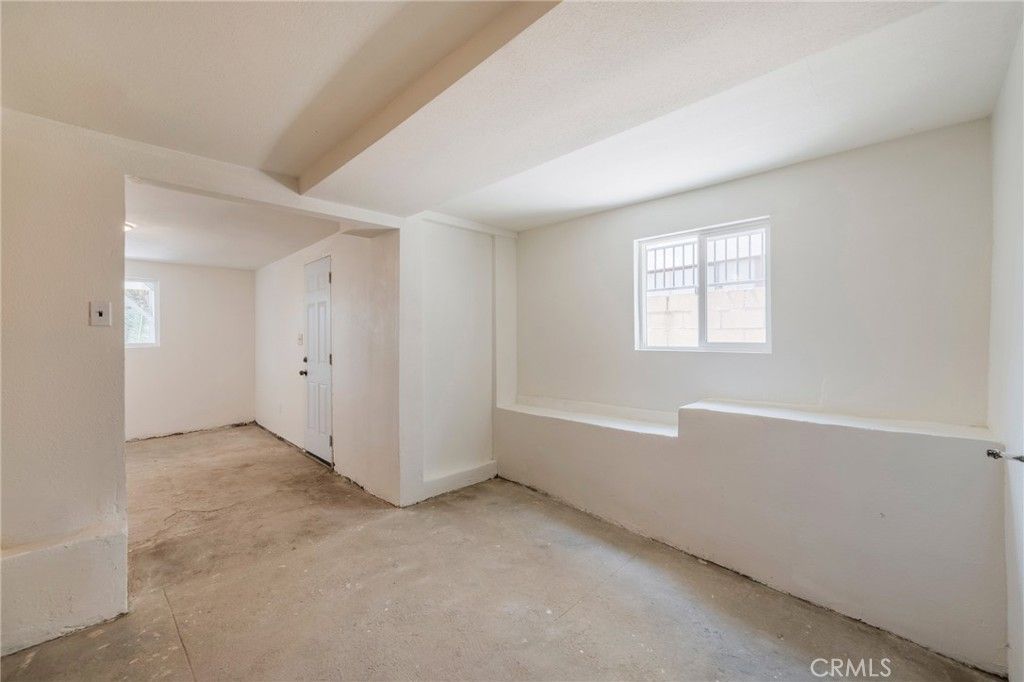 Image 21 of property listing at 4850 O Sullivan, Los Angeles, CA 90032