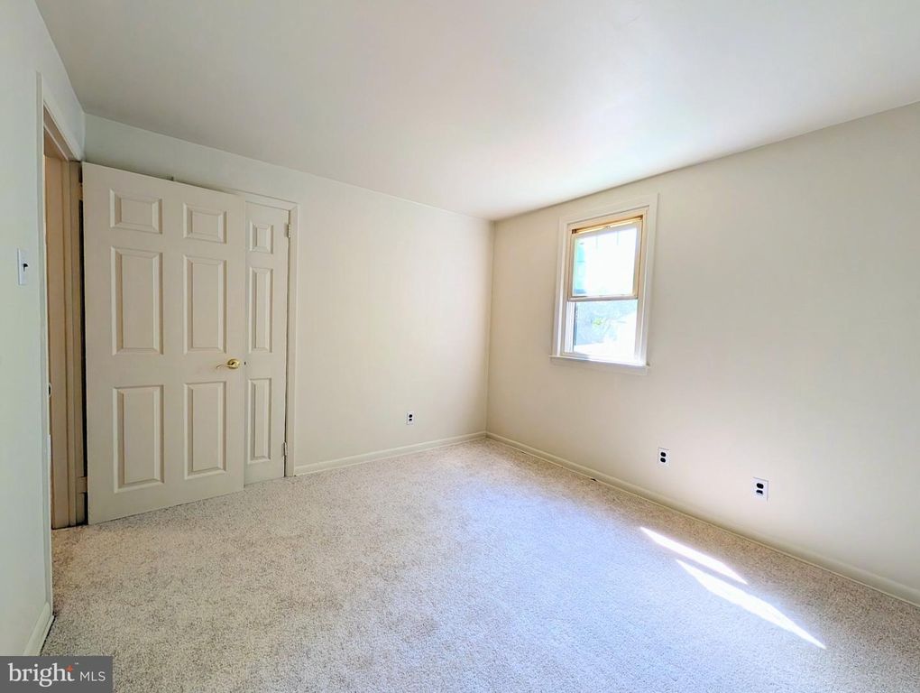 417 VIRGINIA LN, ASTON, PA 19014 — photo 5