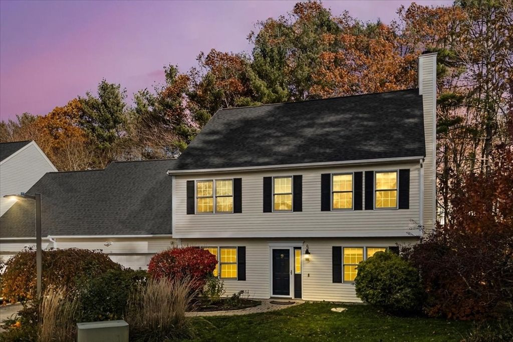 16 Magpie Circle 16, Walpole, MA 02081