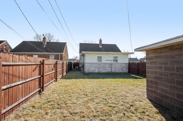 919 171st Street, Hammond, IN 46324