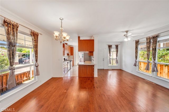 501 Moorpark Way 104, Mountain View, CA 94041