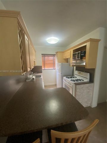 640 Pennsylvania Ave 17, Miami Beach, FL 33139