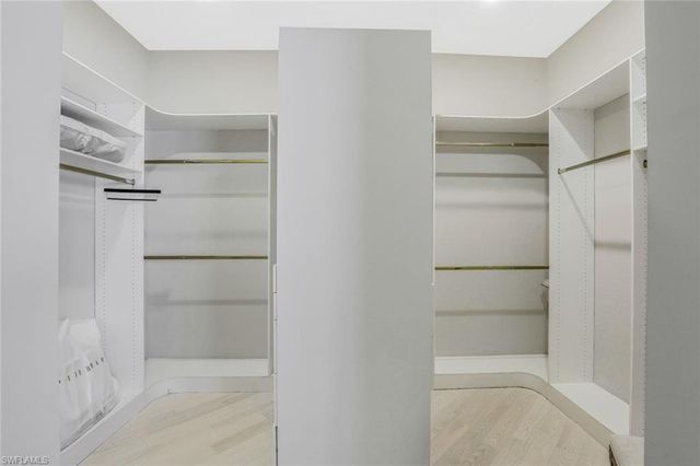 107 Colonade CIR # 103, Naples, FL 34103