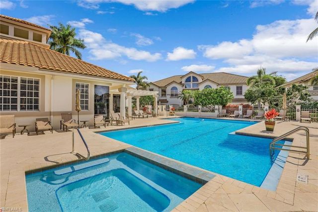 107 Colonade CIR # 103, Naples, FL 34103