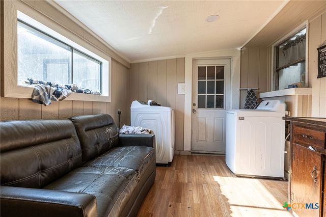 743 Royal Road, Port Lavaca, TX 77979