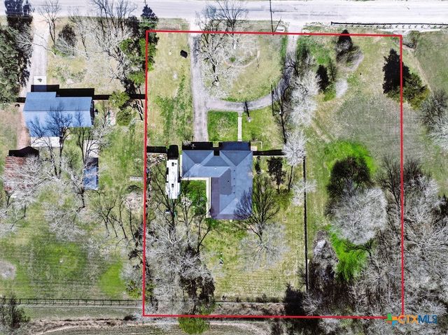 743 Royal Road, Port Lavaca, TX 77979