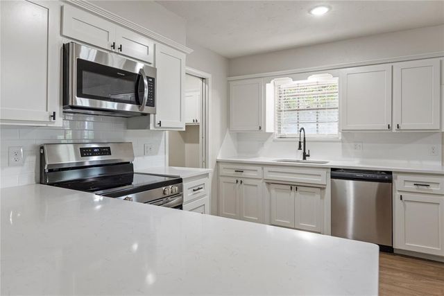1741 Elmwood Lane, Newcastle, OK 73065