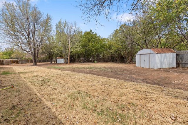 1741 Elmwood Lane, Newcastle, OK 73065