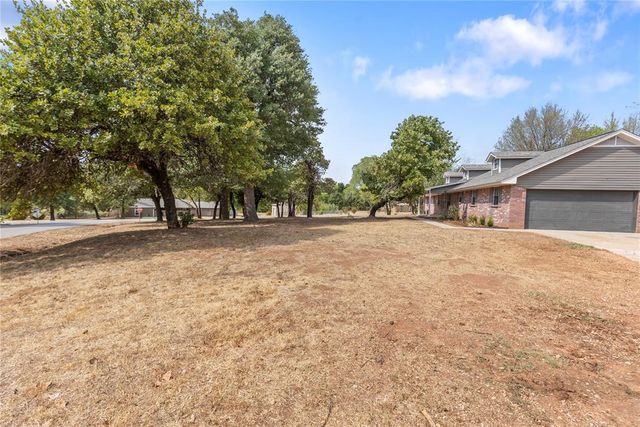 1741 Elmwood Lane, Newcastle, OK 73065