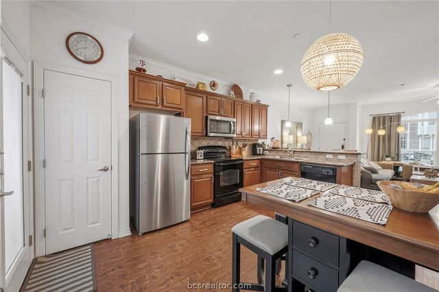 1198 Jones Butler Road 703, College Station, TX 77840