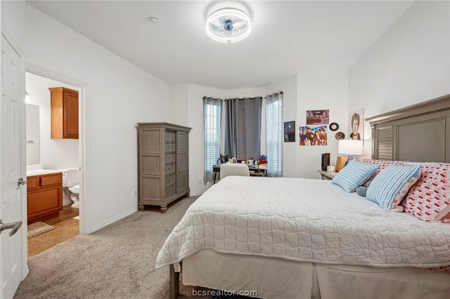 1198 Jones Butler Road 703, College Station, TX 77840