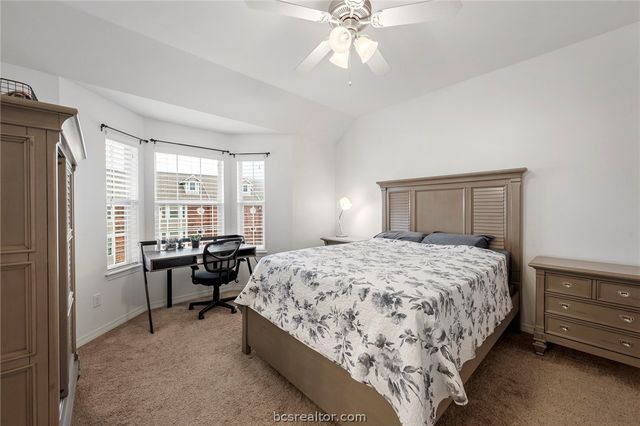 1198 Jones Butler Road 703, College Station, TX 77840