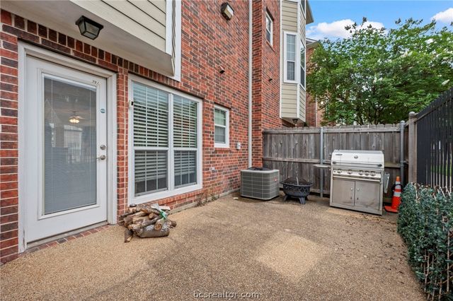 1198 Jones Butler Road 703, College Station, TX 77840