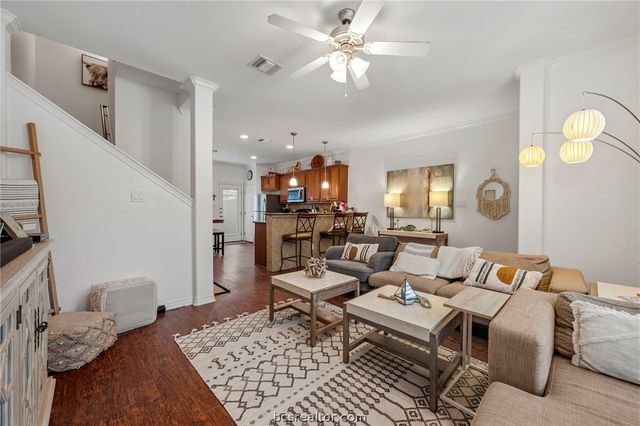 1198 Jones Butler Road 703, College Station, TX 77840