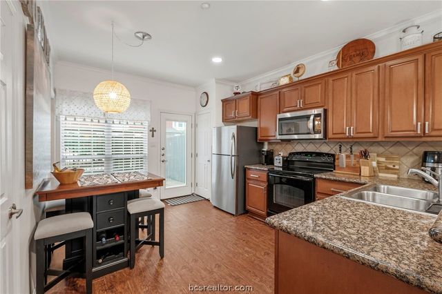 1198 Jones Butler Road 703, College Station, TX 77840