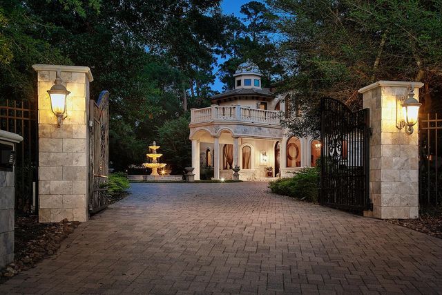 38 Legato Way, The Woodlands, TX 77382