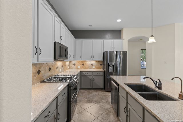 2722 TUSCAN CYN, San Antonio, TX 78261