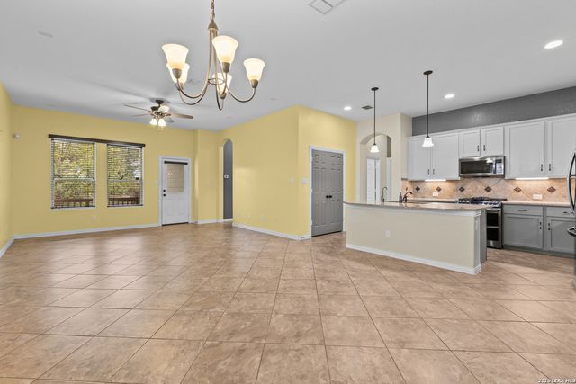 2722 TUSCAN CYN, San Antonio, TX 78261