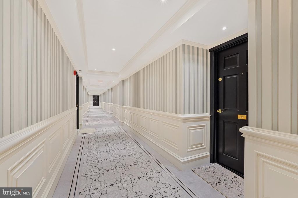 801 PENNSYLVANIA AVE NW #1125, Washington, DC 20004