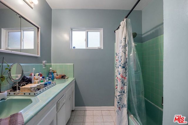 14817 Saticoy Street, Van Nuys, CA 91405