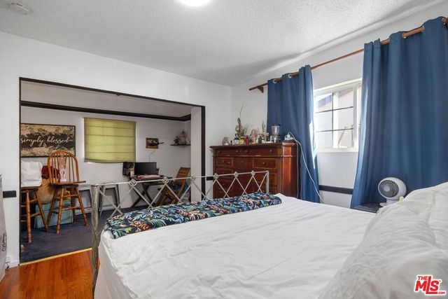 14817 Saticoy Street, Van Nuys, CA 91405