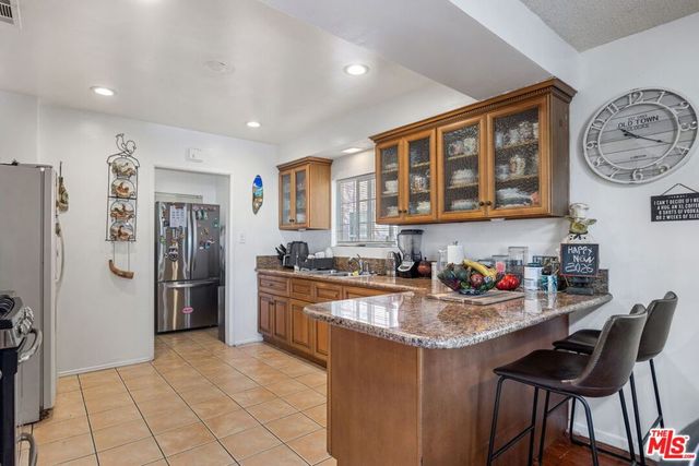 14817 Saticoy Street, Van Nuys, CA 91405