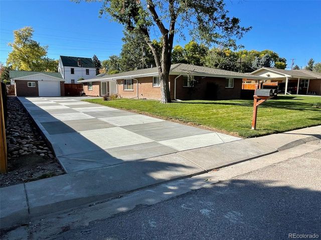 1887 Independence Street, Lakewood, CO 80215