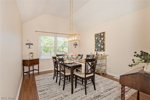 5766 Green Circle, Willoughby, OH 44094