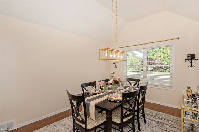 5766 Green Circle, Willoughby, OH 44094