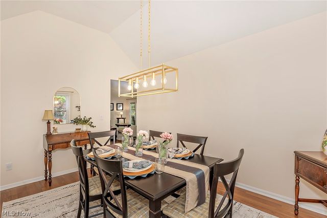 5766 Green Circle, Willoughby, OH 44094