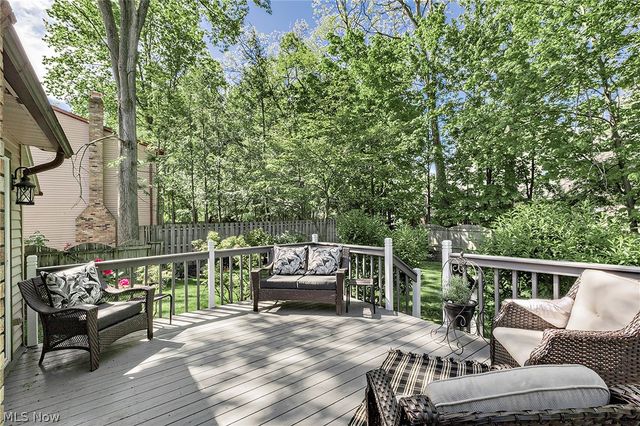 5766 Green Circle, Willoughby, OH 44094