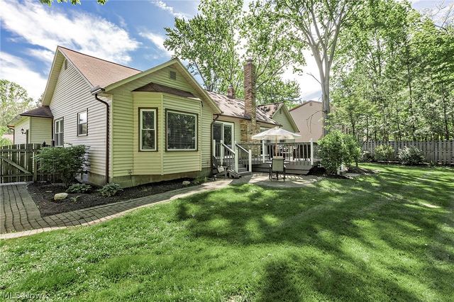 5766 Green Circle, Willoughby, OH 44094
