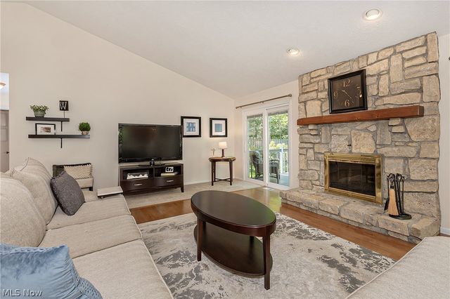 5766 Green Circle, Willoughby, OH 44094