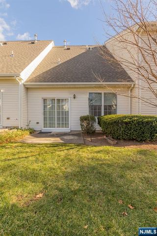 144 Stratford Drive 1045, Nutley, NJ 07110