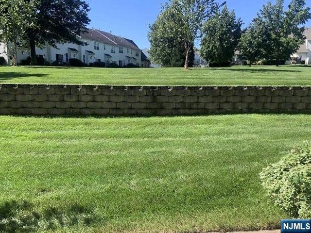 144 Stratford Drive 1045, Nutley, NJ 07110