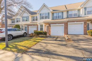 144 Stratford Drive 1045, Nutley, NJ 07110