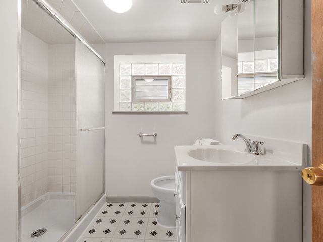 3860 N Oketo Avenue, Chicago, IL 60634