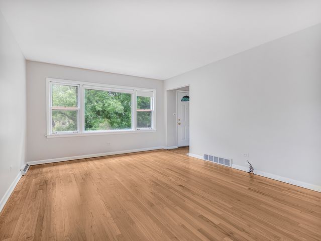 3860 N Oketo Avenue, Chicago, IL 60634