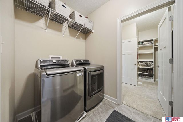 17550 Red Sunset Court, Bennet, NE 68317