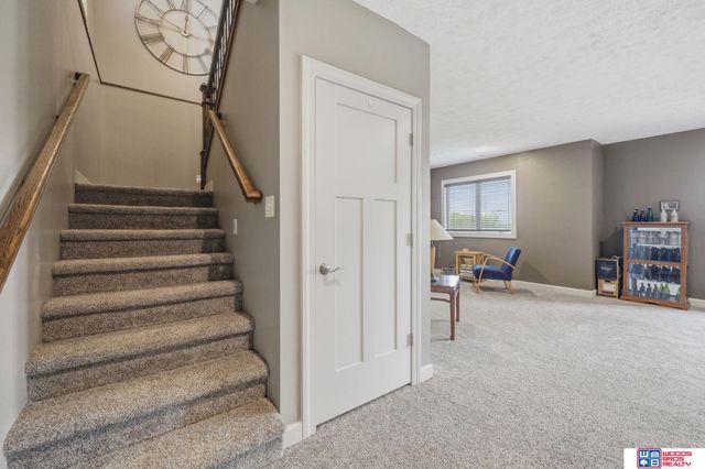 17550 Red Sunset Court, Bennet, NE 68317