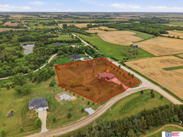 17550 Red Sunset Court, Bennet, NE 68317