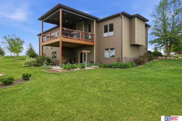17550 Red Sunset Court, Bennet, NE 68317