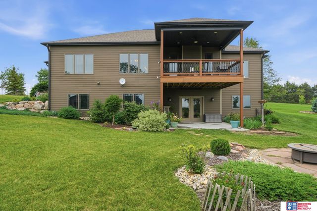 17550 Red Sunset Court, Bennet, NE 68317