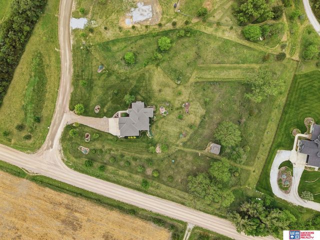 17550 Red Sunset Court, Bennet, NE 68317
