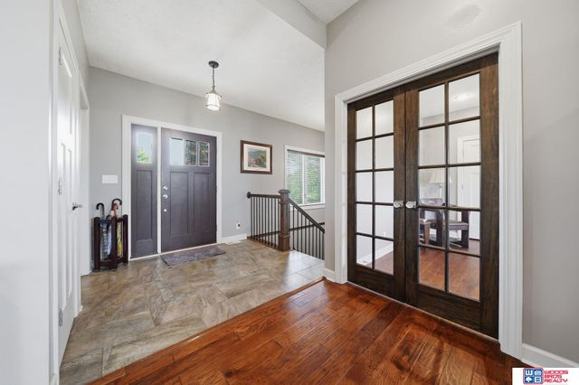 17550 Red Sunset Court, Bennet, NE 68317