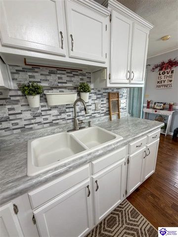 1106 Hutcherson Lane, Elizabethtown, KY 42701