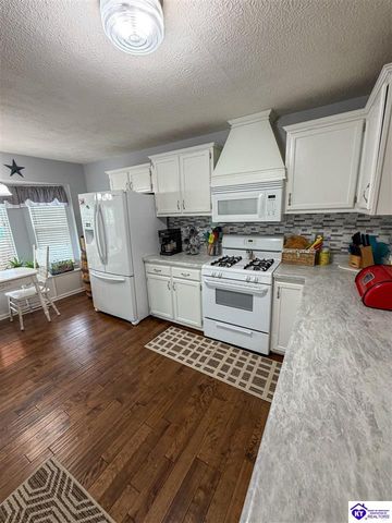 1106 Hutcherson Lane, Elizabethtown, KY 42701